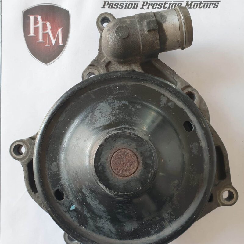 Pompe à eau 996106101